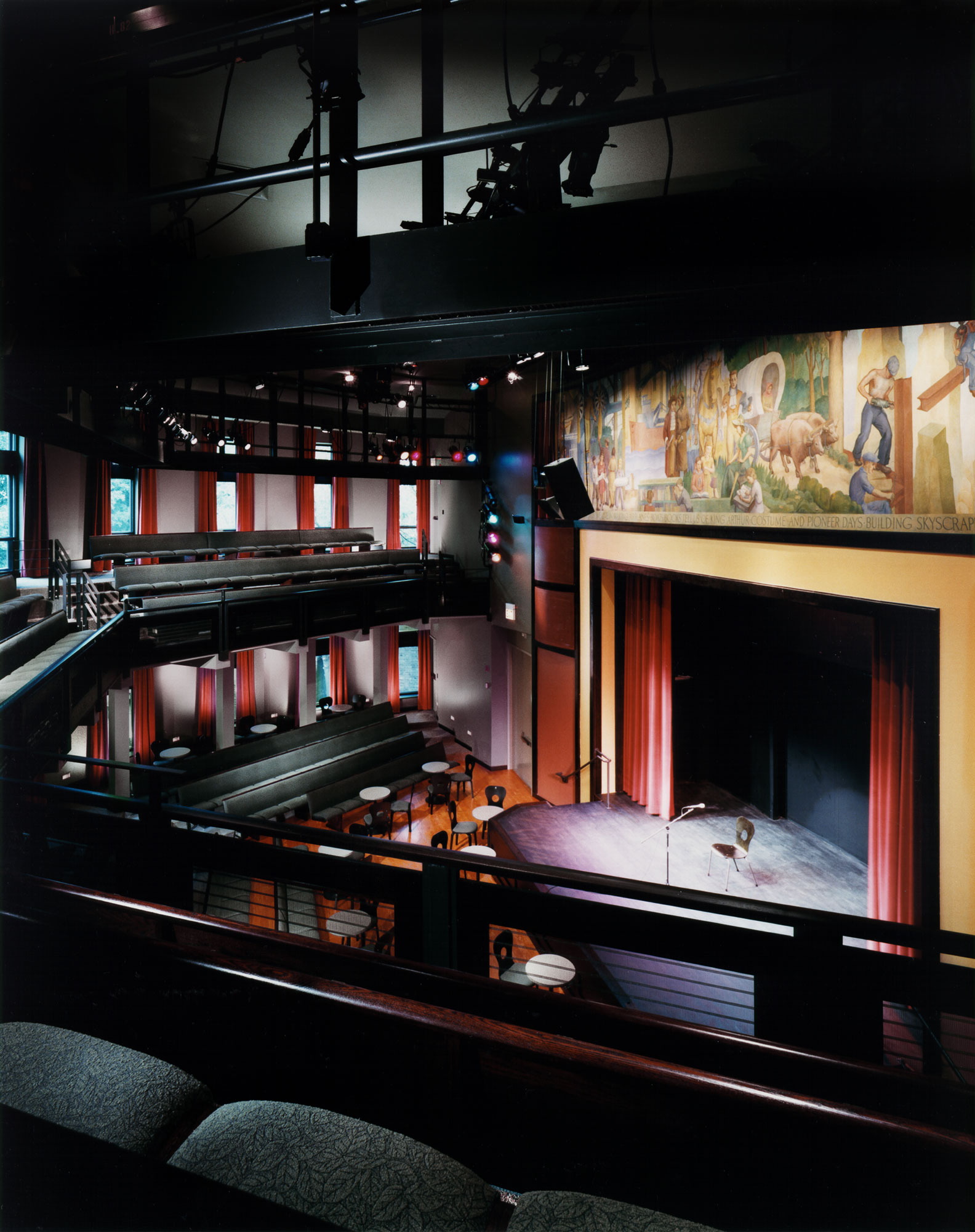 WG1-OTSOFM-Hall-Balcony-Right